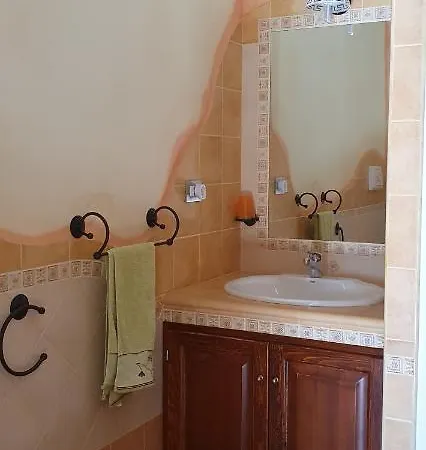 Casa In Canpagna Apartment *